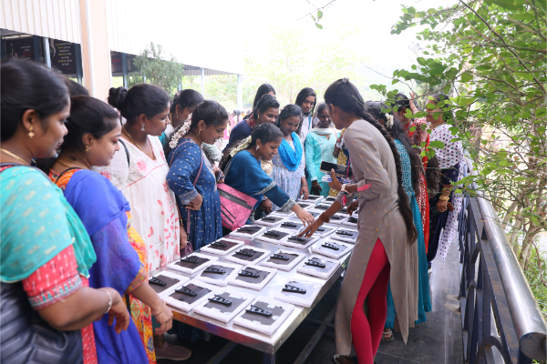 Alumni Associations (3)